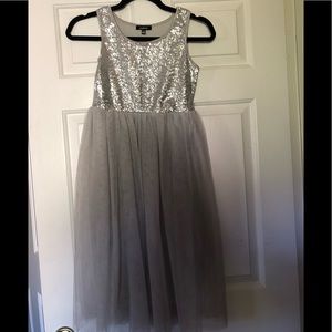 Zunie girl’s tulle dress
